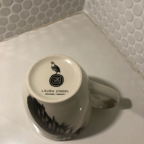 Laura Zindel Feather Mug - Picture 2 of 3